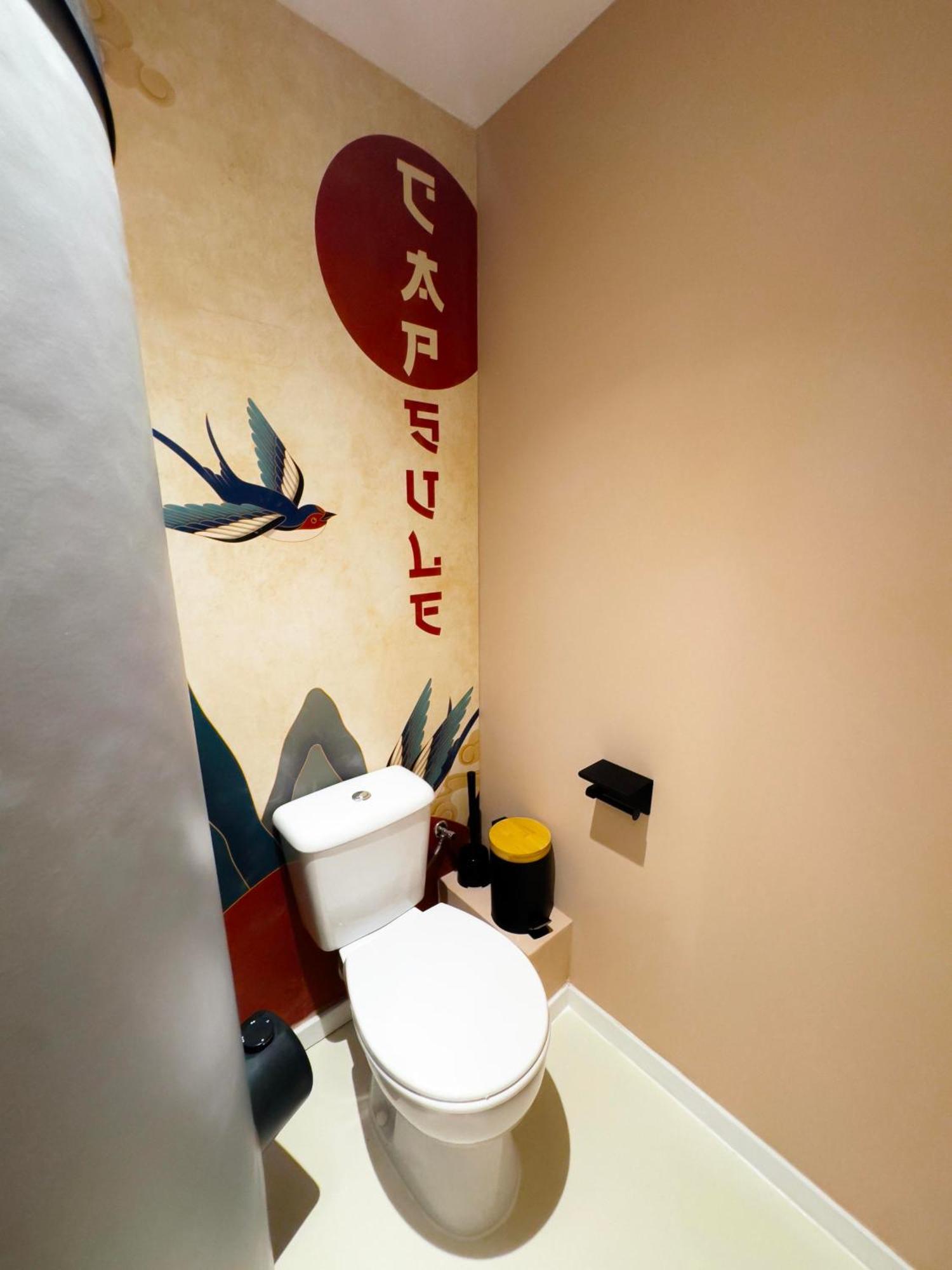 Capsule Lotus-Balneo-Sauna-Billard-Nintendo Hastiere-par-dela Exteriér fotografie