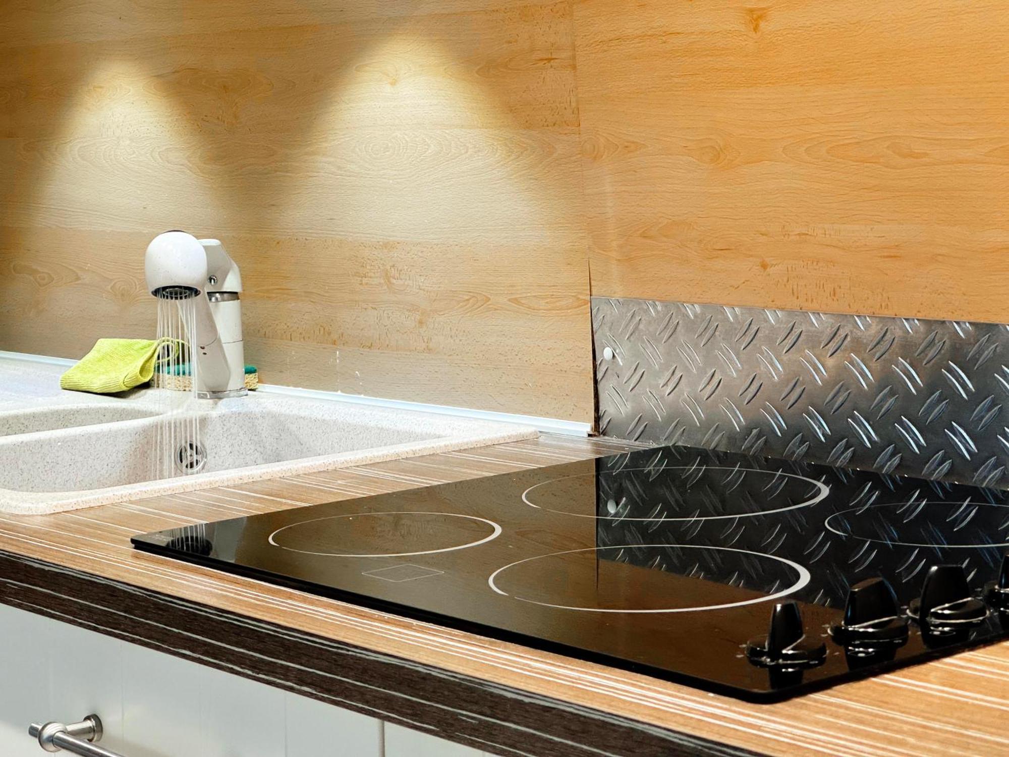 Capsule Lotus-Balneo-Sauna-Billard-Nintendo Hastiere-par-dela Exteriér fotografie