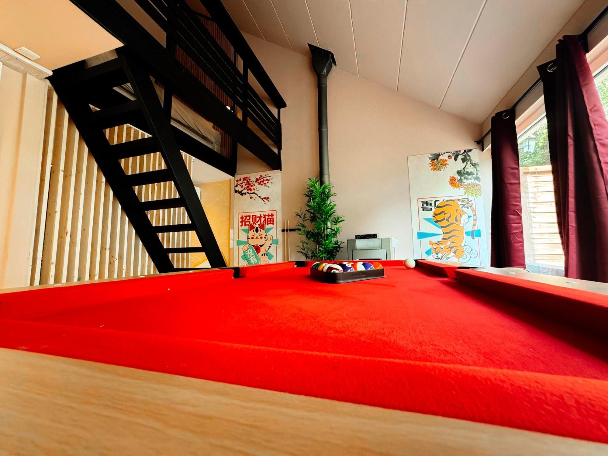 Capsule Lotus-Balneo-Sauna-Billard-Nintendo Hastiere-par-dela Exteriér fotografie